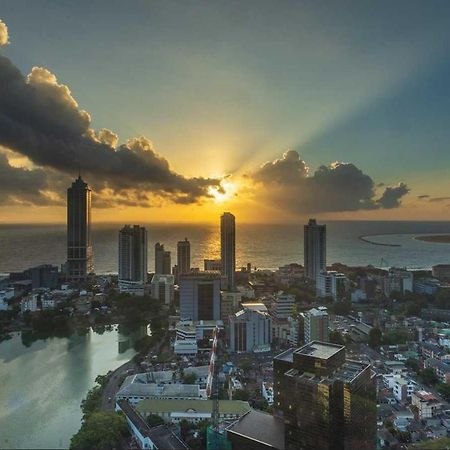 كولمبو Luxury Sky Apartment المظهر الخارجي الصورة